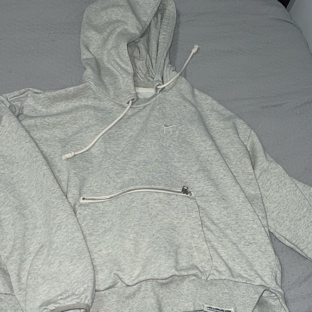 Nike hoodie medium